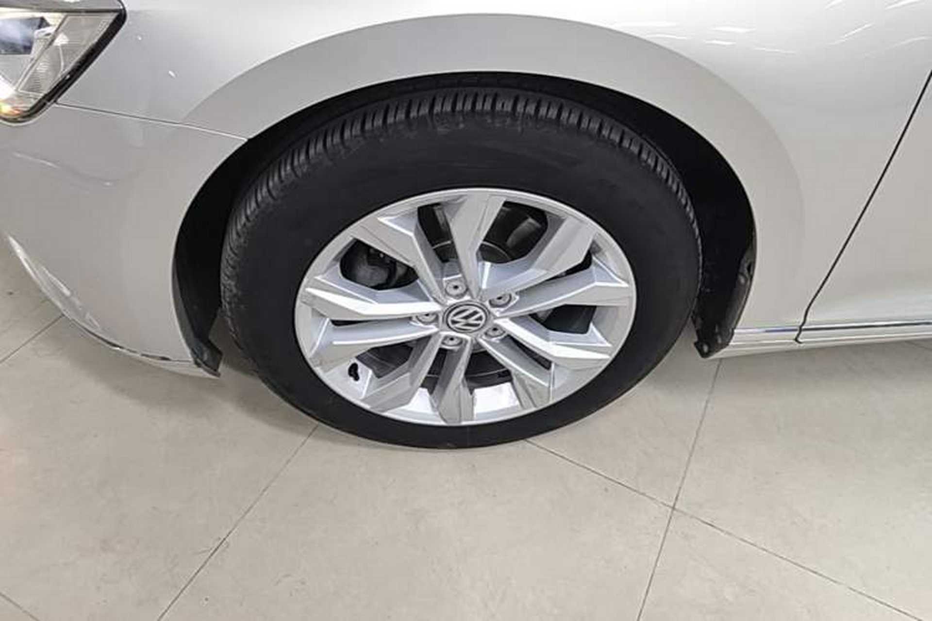 Used Volkswagen Magotan 2018 330TSI DSG Luxury Model Left Front Wheel Hub