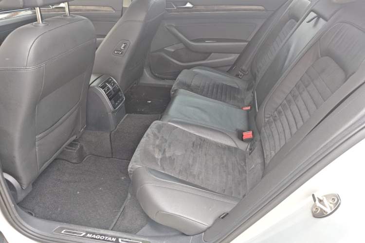 Used Volkswagen Magotan 2018 330TSI DSG Luxury Model Left Rear Seat