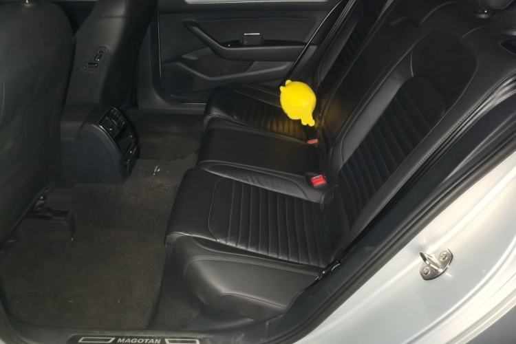 Used Volkswagen Magotan 2018 330TSI DSG Advanced Model Left Rear Seat