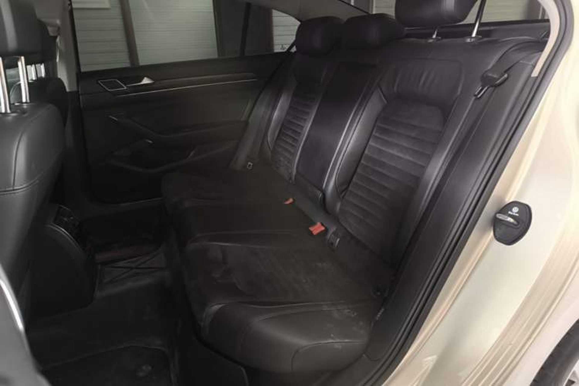 Used Volkswagen Magotan 2018 380TSI DSG Luxury Model Left Rear Seat
