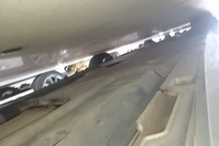 Used Volkswagen Magotan 2018 330TSI DSG Luxury Model Left Side Sill