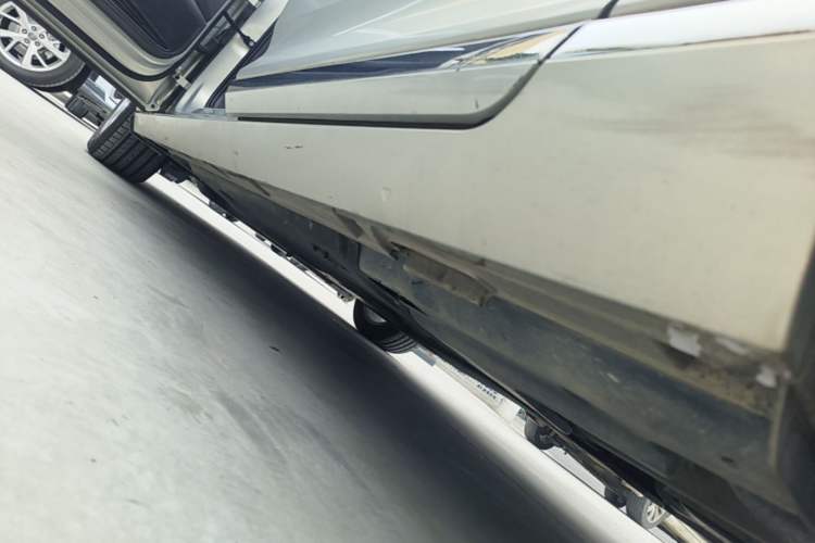 Used Volkswagen Magotan 2018 330TSI DSG Advanced Model Left Side Sill