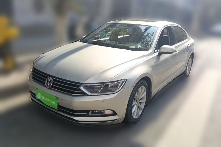 Used Volkswagen Magotan 2018 330TSI DSG Advanced Model Guazi used car, China used car export, Used car for sale, Used cars, Cheapest cars for sale