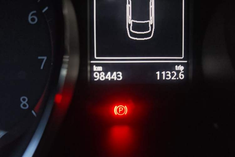Used Volkswagen Magotan 2018 330TSI DSG Luxury Model Odometer Close Up