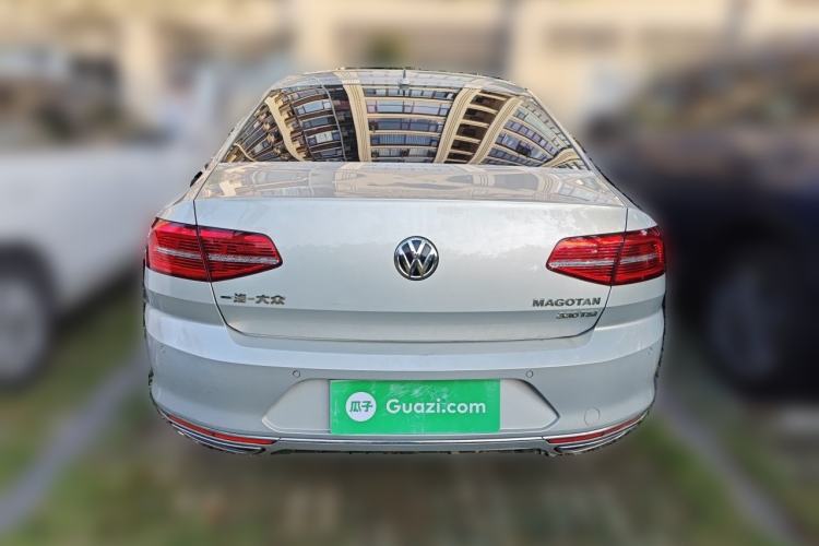 Used Volkswagen Magotan 2018 Facelift 330TSI DSG Luxury Model Rear