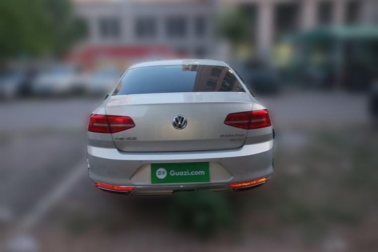 Used Volkswagen Magotan 2018 330TSI DSG Luxury Model Rear