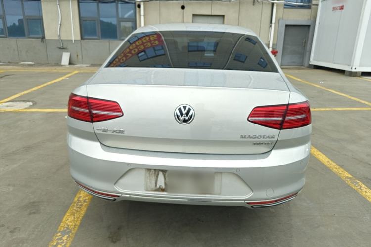 Used Volkswagen Magotan 2018 330TSI DSG Luxury Model Rear