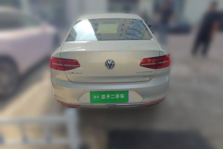 Used Volkswagen Magotan 2018 330TSI DSG Luxury Model Rear