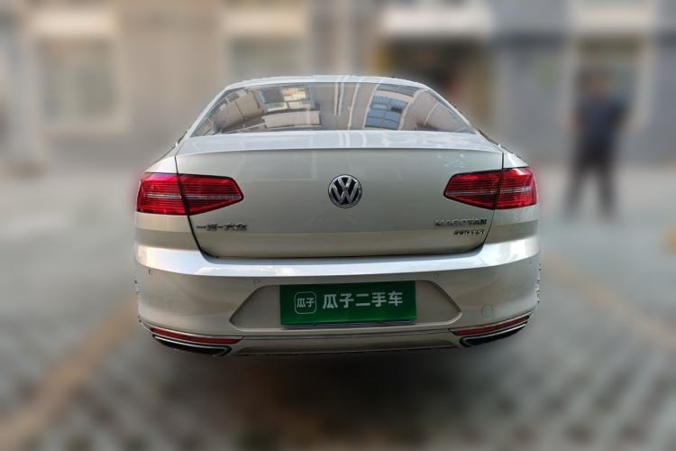 Used Volkswagen Magotan 2018 330TSI DSG Luxury Model Rear