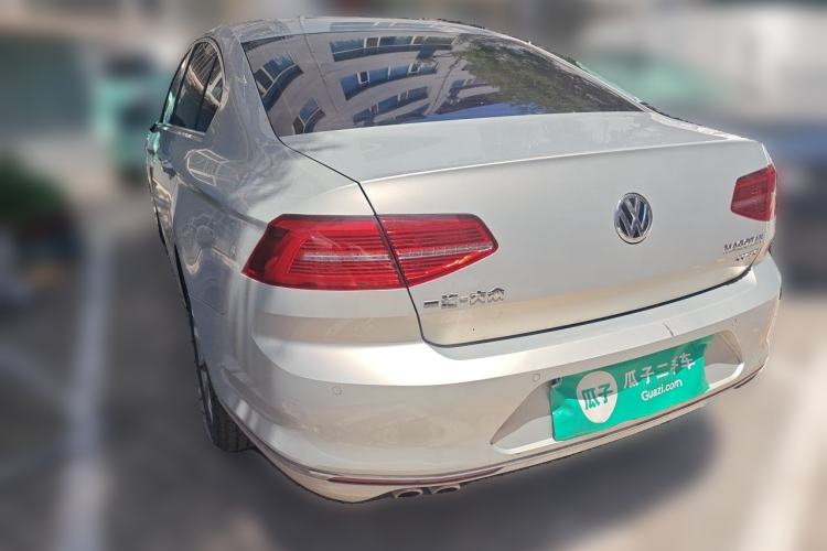 Used Volkswagen Magotan 2018 330TSI DSG Advanced Model Rear Left 45 Deg