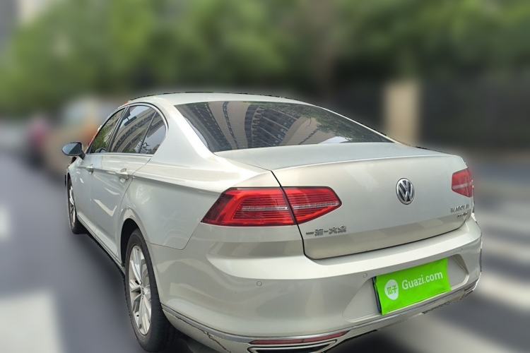 Used Volkswagen Magotan 2018 Facelift 330TSI DSG Luxury Model Rear Left 45 Deg
