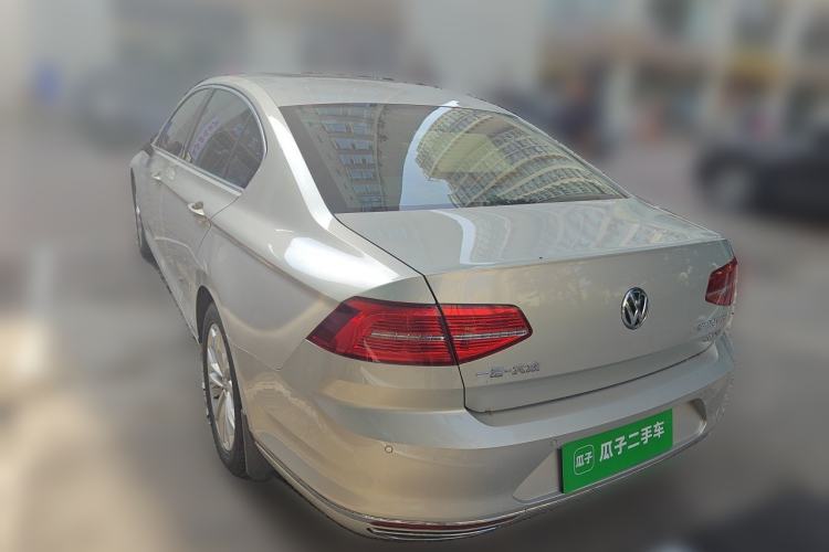 Used Volkswagen Magotan 2018 330TSI DSG Luxury Model Rear Left 45 Deg