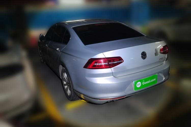 Used Volkswagen Magotan 2018 330TSI DSG Advanced Model Rear Left 45 Deg