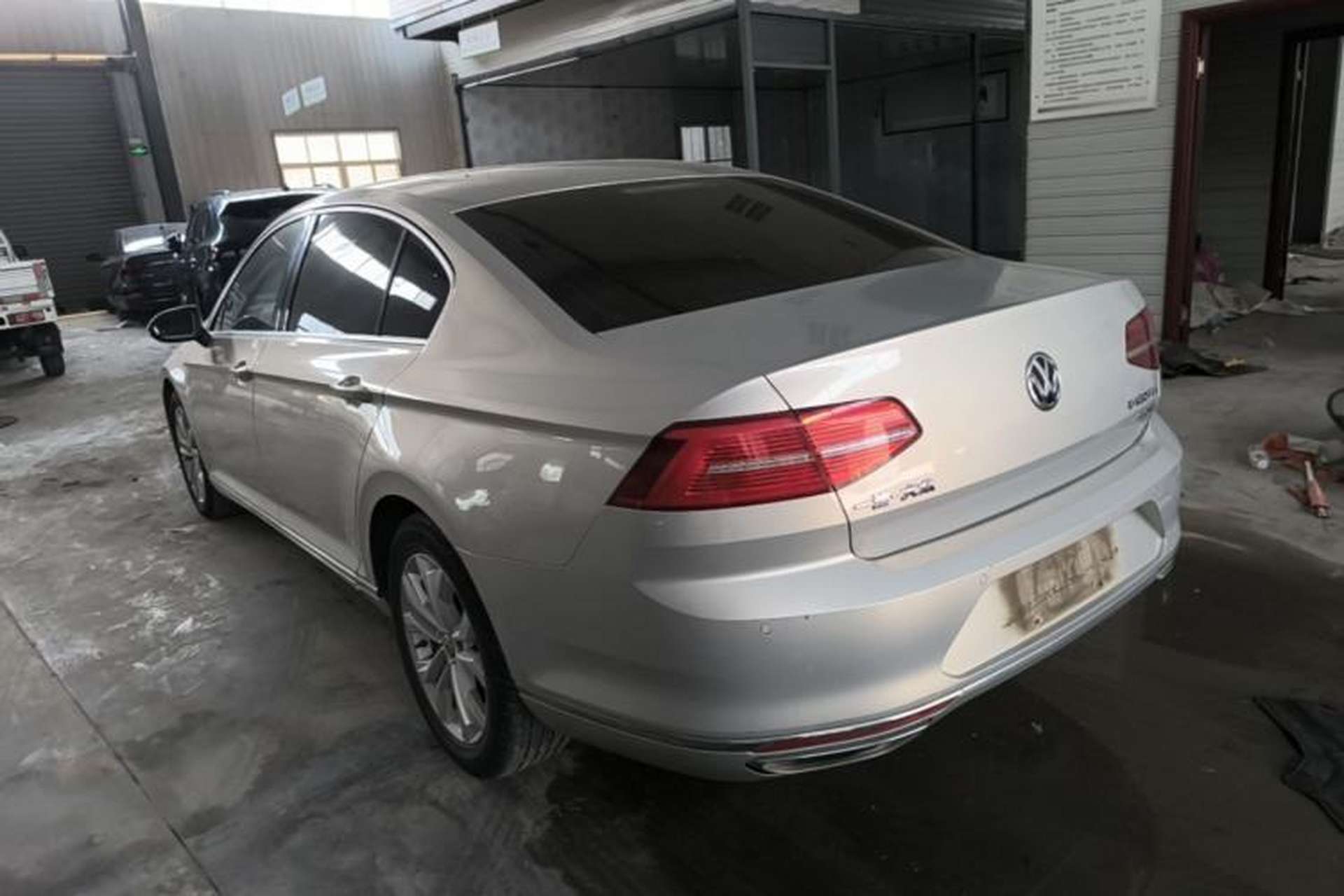Used Volkswagen Magotan 2018 380TSI DSG Luxury Model Rear Left 45 Deg
