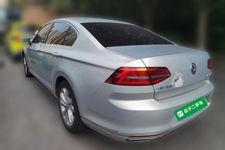 Used Volkswagen Magotan 2018 330TSI DSG Luxury Model Rear Left 45 Deg