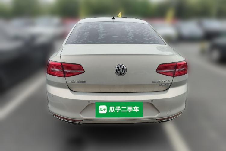 Used Volkswagen Magotan 2018 Facelift 330TSI DSG Luxury Model Rear
