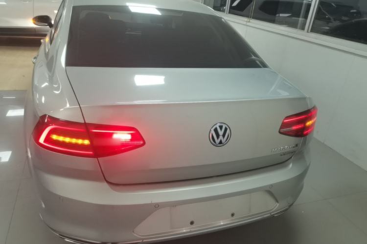 Used Volkswagen Magotan 2018 Facelift 330TSI DSG Luxury Model Rear