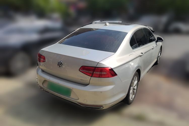 Used Volkswagen Magotan 2018 Facelift 330TSI DSG Luxury Model Rear Right 45 Deg