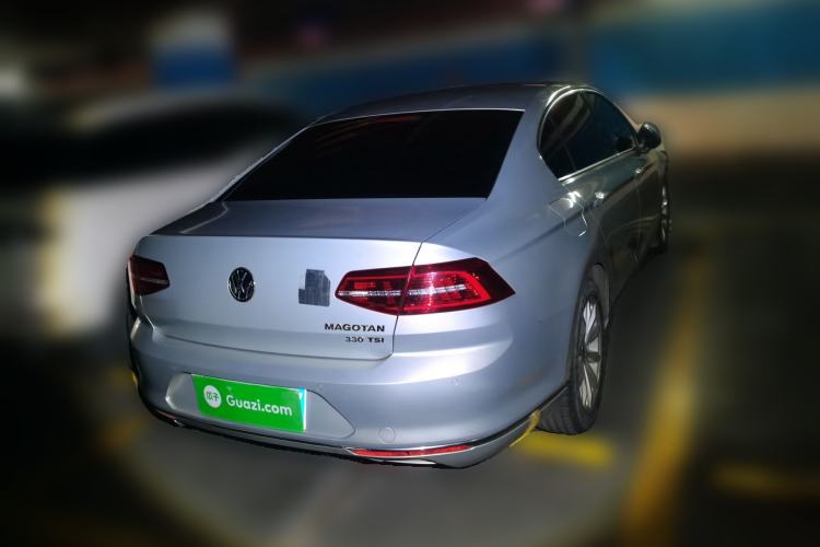 Used Volkswagen Magotan 2018 330TSI DSG Advanced Model Rear Right 45 Deg