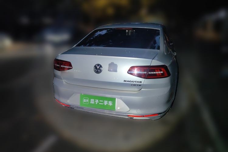 Used Volkswagen Magotan 2018 330TSI DSG Advanced Model Rear