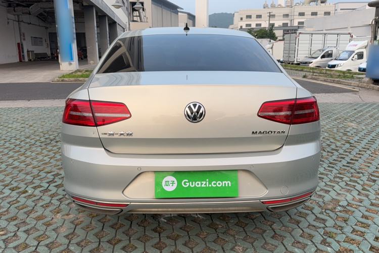 Used Volkswagen Magotan 2018 330TSI DSG Luxury Model Rear