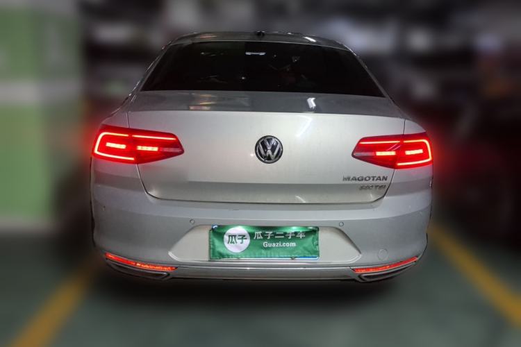 Used Volkswagen Magotan 2018 330TSI DSG Luxury Model Rear
