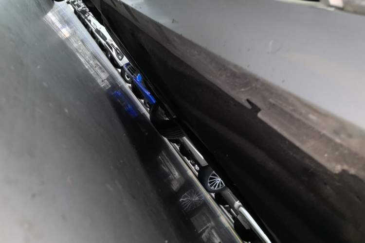 Used Volkswagen Magotan 2018 330TSI DSG Advanced Model Right Side Sill