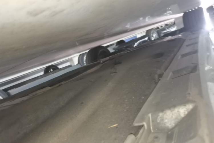 Used Volkswagen Magotan 2018 330TSI DSG Luxury Model Right Side Sill