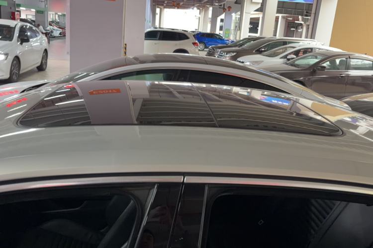 Used Volkswagen Magotan 2018 330TSI DSG Advanced Model Roof