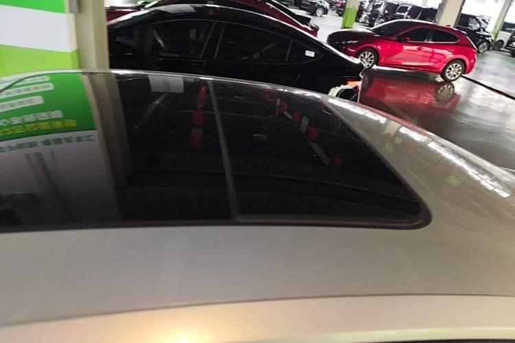Used Volkswagen Magotan 2018 330TSI DSG Advanced Model Roof