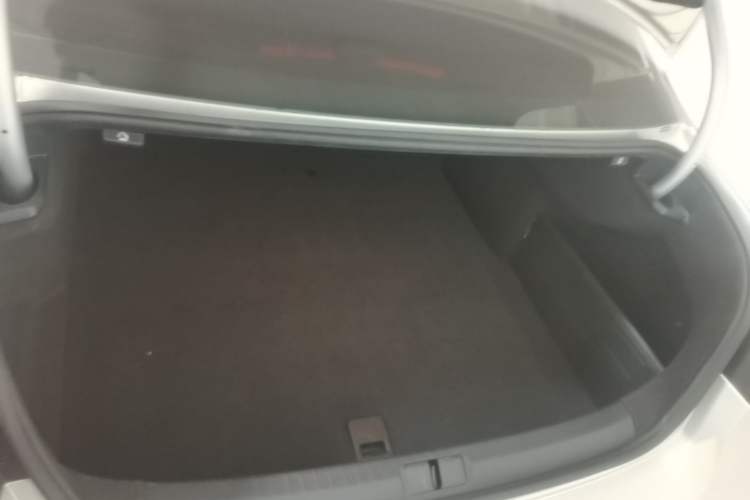 Used Volkswagen Magotan 2018 Facelift 330TSI DSG Luxury Model Trunk