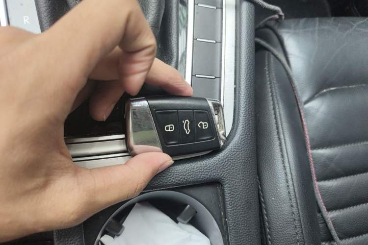 Used Volkswagen Magotan 2018 280TSI DSG Comfort Model Vehicle Key