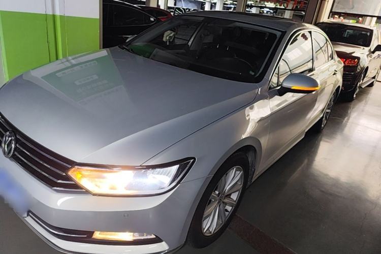 Used Volkswagen Magotan 2018 330TSI DSG Advanced Model Guazi used car, China used car export, Used car for sale, Used cars, Cheapest cars for sale