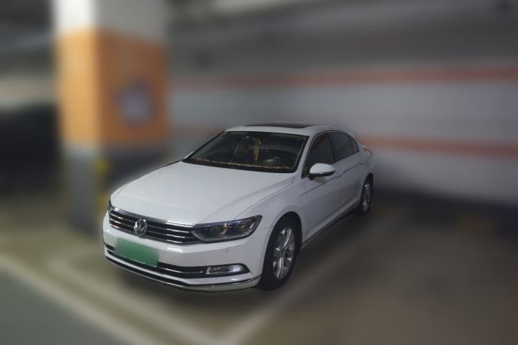 Ojetý Volkswagen Magotan 2018 Facelift 330TSI DSG Luxury Model Guazi used car, China used car export, Used car for sale, Used  cars, Cheapest cars for sale