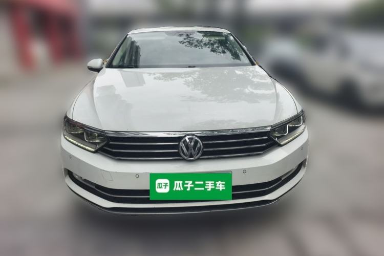 Used Volkswagen Magotan 2018 330TSI DSG Luxury Model Front