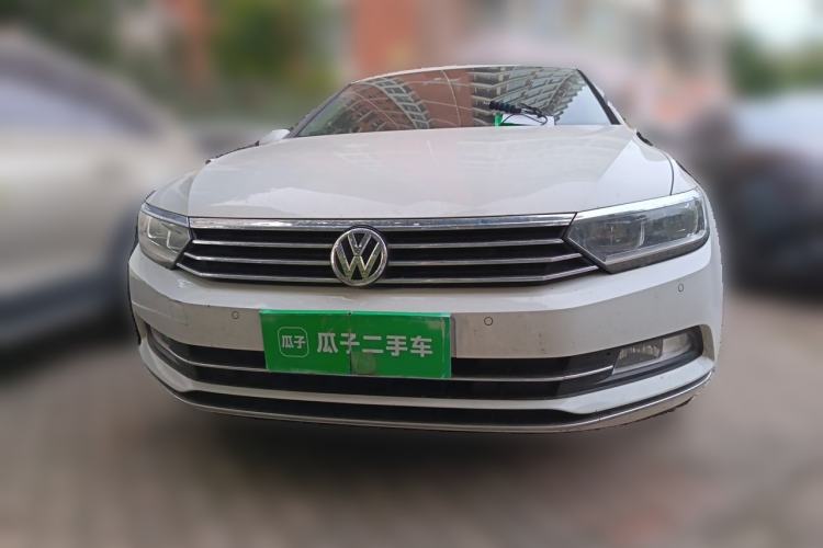 Used Volkswagen Magotan 2018 330TSI DSG Luxury Model Front