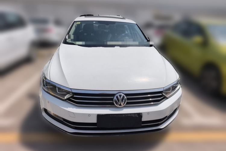 Used Volkswagen Magotan 2018 Facelift 330TSI DSG Luxury Model Front