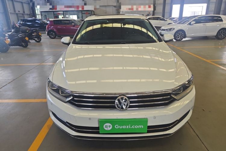 Used Volkswagen Magotan 2018 330TSI DSG Luxury Model Front