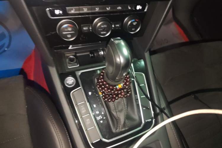 Used Volkswagen Magotan 2018 330TSI DSG Luxury Model Gear Lever