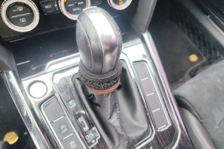 Used Volkswagen Magotan 2018 330TSI DSG Luxury Model Gear Lever