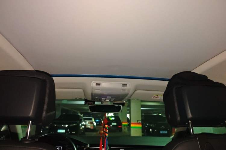 Used Volkswagen Magotan 2018 330TSI DSG Luxury Model Headliner