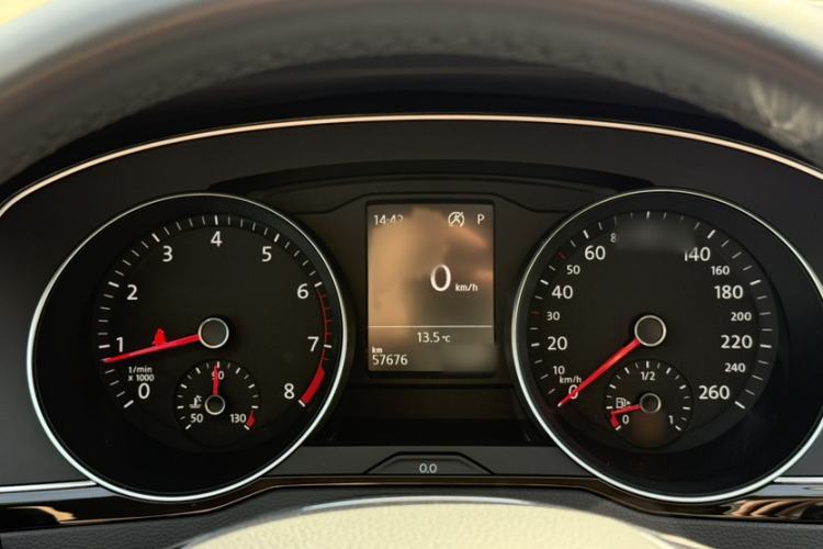 Used Volkswagen Magotan 2018 330TSI DSG Luxury Model Instrument Cluster