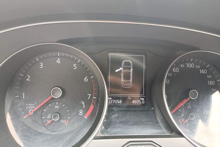 Used Volkswagen Magotan 2018 330TSI DSG Advanced Model Instrument Cluster