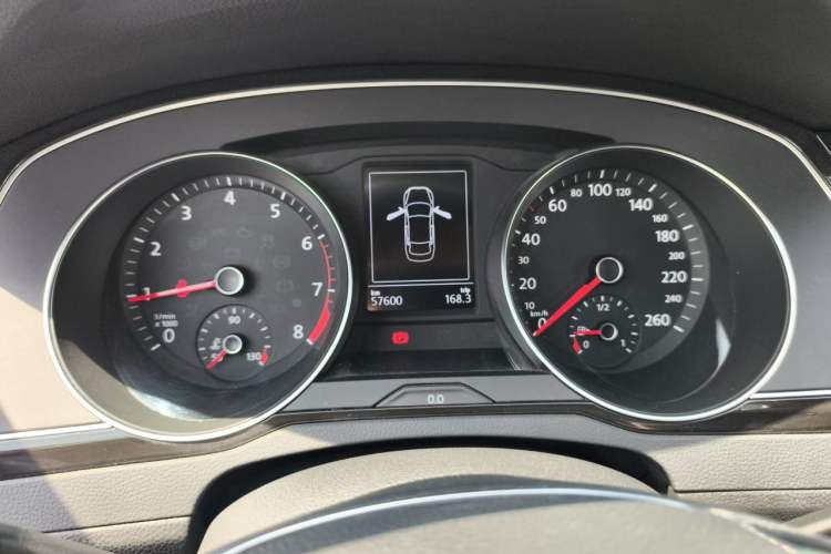 Used Volkswagen Magotan 2018 Facelift 330TSI DSG Luxury Model Instrument Cluster