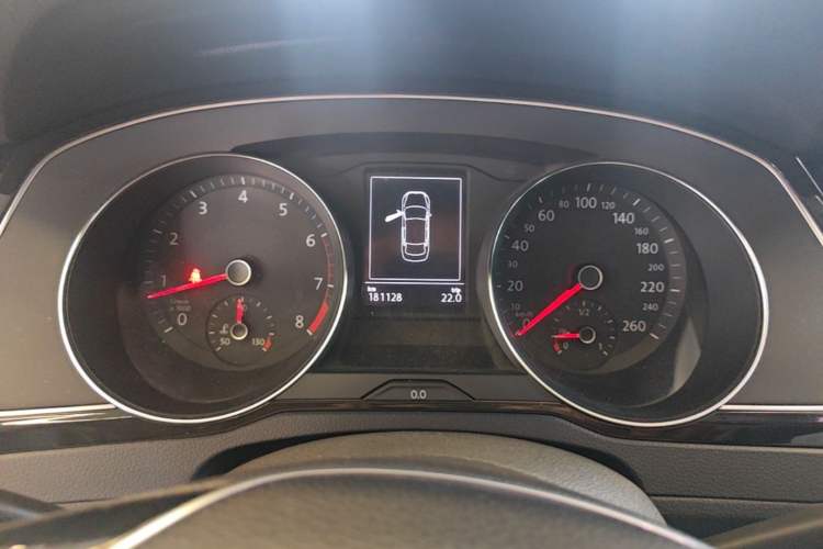 Used Volkswagen Magotan 2018 330TSI DSG Luxury Model Instrument Cluster