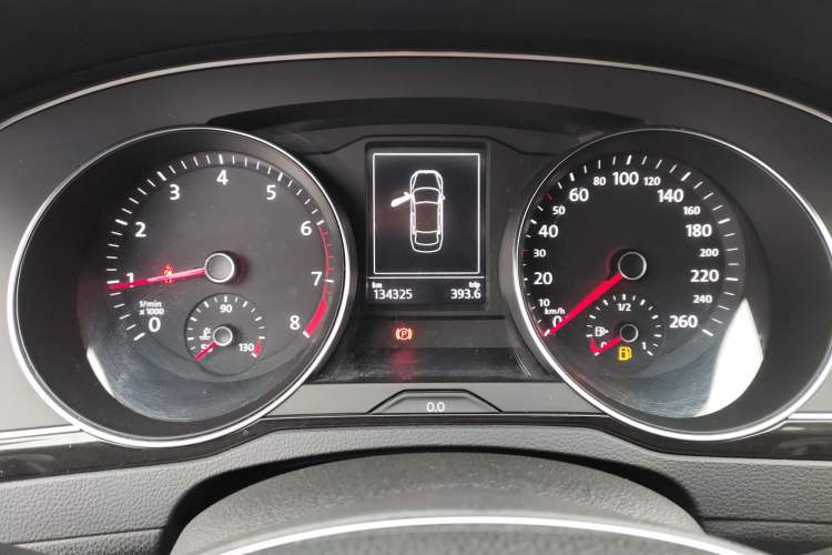 Used Volkswagen Magotan 2018 330TSI DSG Luxury Model Instrument Cluster