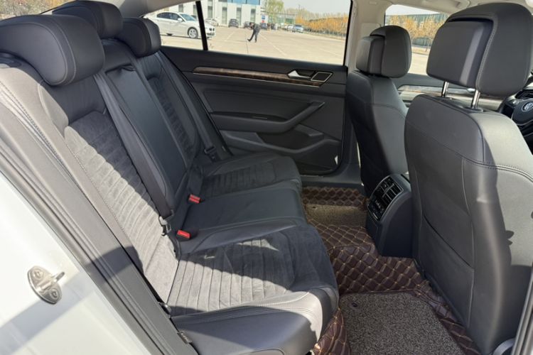 Used Volkswagen Magotan 2018 330TSI DSG Luxury Model Interior 7
