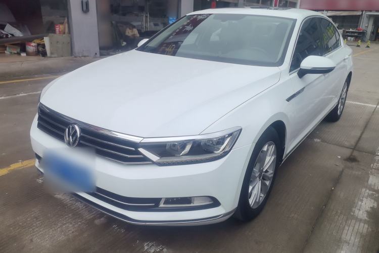 Used Volkswagen Magotan 2018 Facelift 330TSI DSG Luxury Model Guazi used car, China used car export, Used car for sale, Used cars, Cheapest cars for sale
