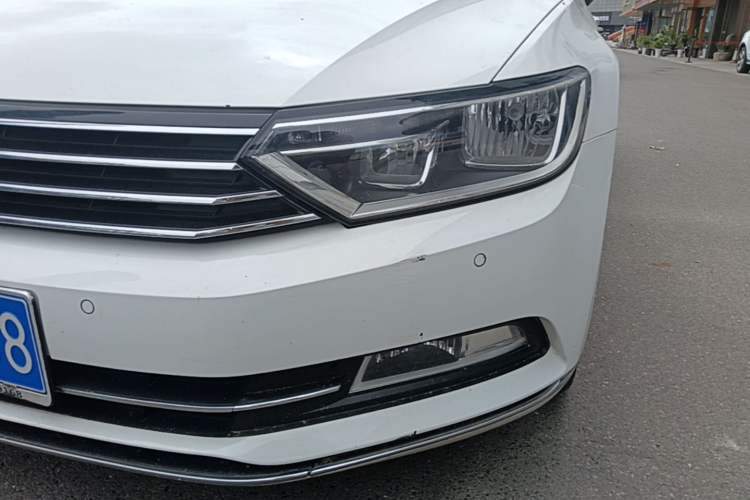 Used Volkswagen Magotan 2018 330TSI DSG Advanced Model Left Front Headlight