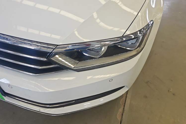 Used Volkswagen Magotan 2018 330TSI DSG Luxury Model Left Front Headlight